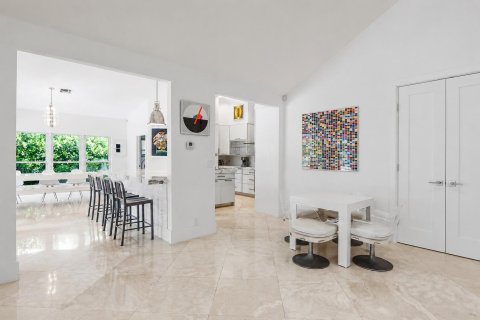Villa ou maison à louer à Boca Raton, Floride: 5 chambres, 310.01 m2 № 2387761 - photo 7
