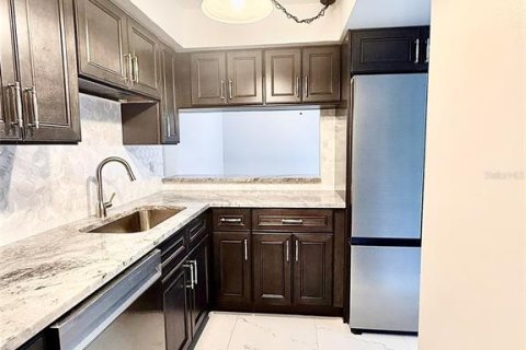 Copropriété à louer à Clearwater, Floride: 2 chambres, 79.25 m2 № 1823199 - photo 10