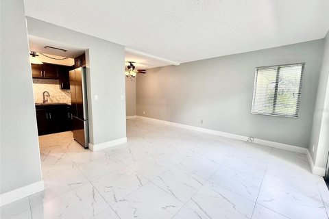 Copropriété à louer à Clearwater, Floride: 2 chambres, 79.25 m2 № 1823199 - photo 8