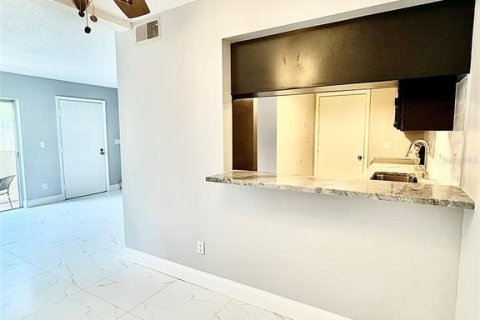 Copropriété à louer à Clearwater, Floride: 2 chambres, 79.25 m2 № 1823199 - photo 11