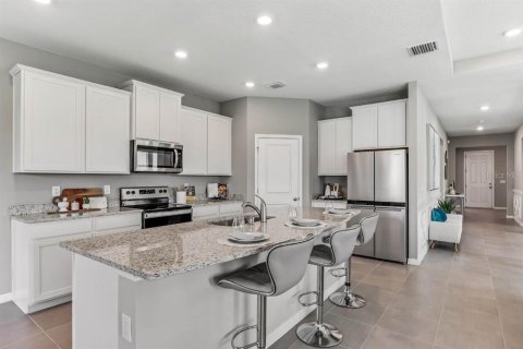 House in Parrish, Florida 4 bedrooms, 258.92 sq.m. № 1614685 - photo 9
