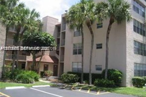 Apartamento en alquiler en Davie, Florida, 2 dormitorios, 91.04 m2 № 2075039 - foto 2