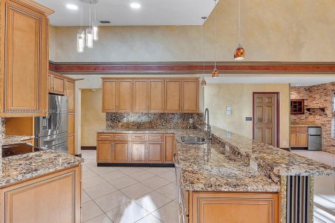 House in Sunrise, Florida 4 bedrooms, 260.31 sq.m. № 1811294 - photo 25