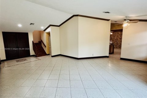 House in Sunrise, Florida 4 bedrooms, 260.31 sq.m. № 1811294 - photo 8
