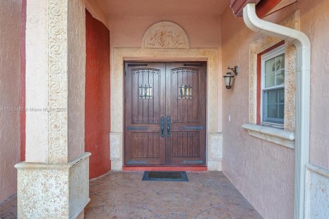 House in Sunrise, Florida 4 bedrooms, 260.31 sq.m. № 1811294 - photo 5