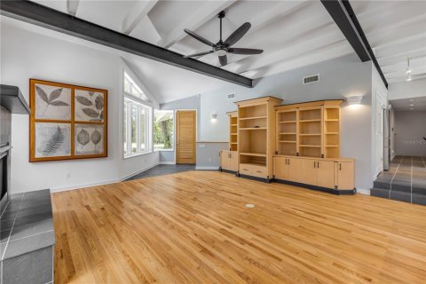 House in New Smyrna Beach, Florida 3 bedrooms, 250.09 sq.m. № 1852456 - photo 10