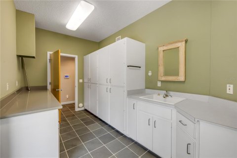 House in New Smyrna Beach, Florida 3 bedrooms, 250.09 sq.m. № 1852456 - photo 28
