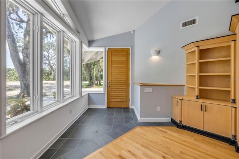House in New Smyrna Beach, Florida 3 bedrooms, 250.09 sq.m. № 1852456 - photo 6