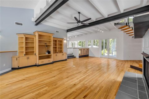 House in New Smyrna Beach, Florida 3 bedrooms, 250.09 sq.m. № 1852456 - photo 9