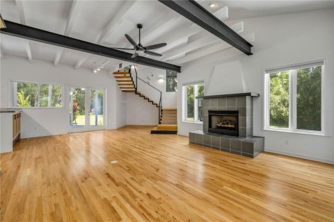 House in New Smyrna Beach, Florida 3 bedrooms, 250.09 sq.m. № 1852456 - photo 8