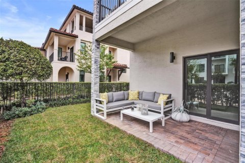 Touwnhouse à vendre à Doral, Floride: 3 chambres, 175.96 m2 № 2048687 - photo 6