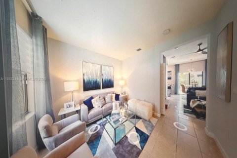 Таунхаус в Хомстед, Флорида 3 спальни, 137.77м2 № 2005674