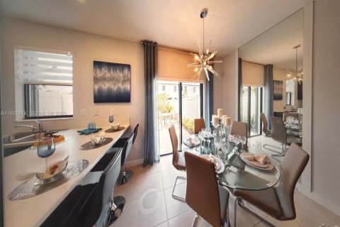 Снять в аренду таунхаус в Хомстед, Флорида 3 спальни, 137.77м2, № 2005674 - фото 4