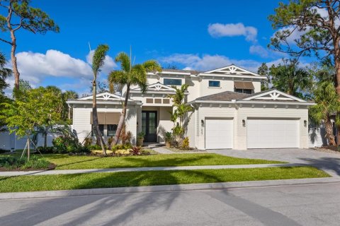 House in Sarasota, Florida 4 bedrooms, 392.42 sq.m. № 1719775 - photo 4