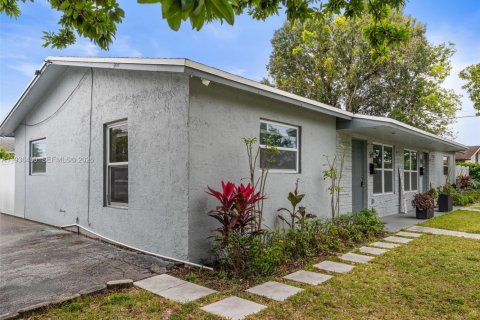 Apartamento en alquiler en Sunrise, Florida, 3 dormitorios, 92.9 m2 № 1994514 - foto 24