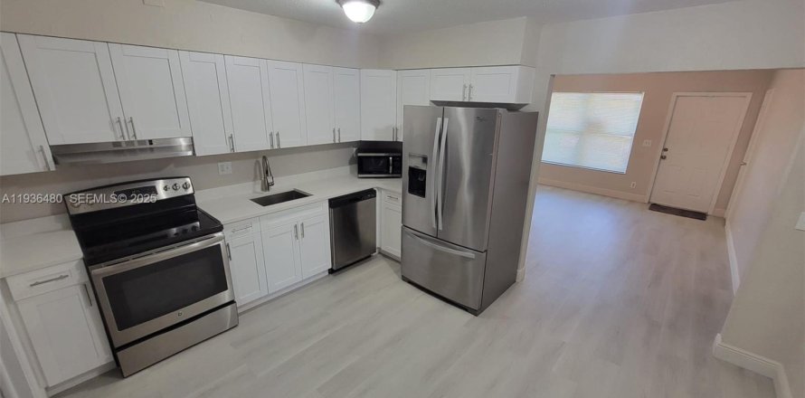 Apartamento en Sunrise, Florida 3 dormitorios, 92.9 m2 № 1994514