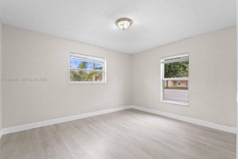 Apartamento en alquiler en Sunrise, Florida, 3 dormitorios, 92.9 m2 № 1994514 - foto 11