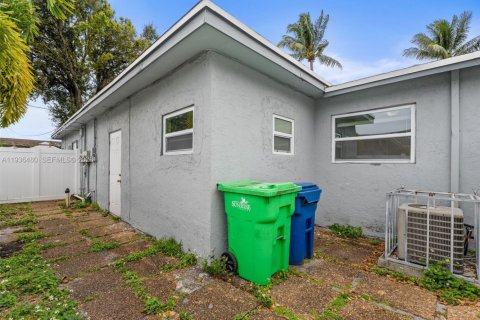 Apartamento en alquiler en Sunrise, Florida, 3 dormitorios, 92.9 m2 № 1994514 - foto 22