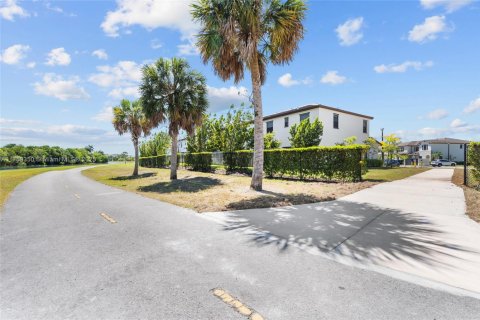 Adosado en venta en Miami, Florida, 3 dormitorios, 123.37 m2 № 1726065 - foto 8
