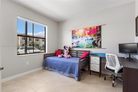 Adosado en venta en Miami, Florida, 3 dormitorios, 123.37 m2 № 1726065 - foto 10