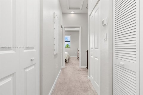 Adosado en venta en Miami, Florida, 3 dormitorios, 123.37 m2 № 1726065 - foto 27