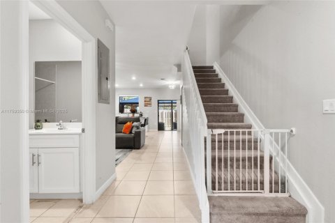 Adosado en venta en Miami, Florida, 3 dormitorios, 123.37 m2 № 1726065 - foto 9