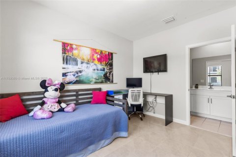 Adosado en venta en Miami, Florida, 3 dormitorios, 123.37 m2 № 1726065 - foto 11