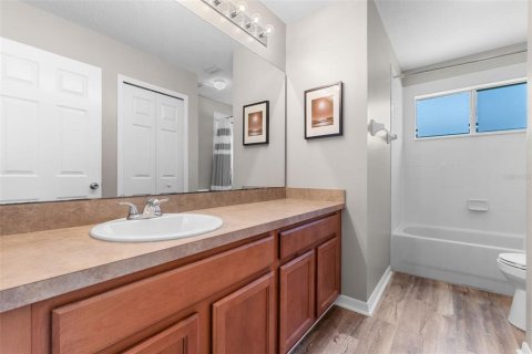 Casa en venta en Orlando, Florida, 4 dormitorios, 265.7 m2 № 1914958 - foto 17