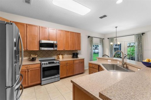 Casa en venta en Orlando, Florida, 4 dormitorios, 265.7 m2 № 1914958 - foto 7