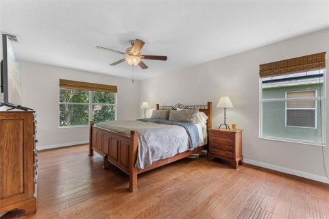 Casa en venta en Orlando, Florida, 4 dormitorios, 265.7 m2 № 1914958 - foto 12