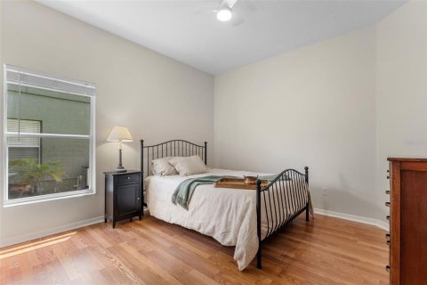 Casa en venta en Orlando, Florida, 4 dormitorios, 265.7 m2 № 1914958 - foto 18