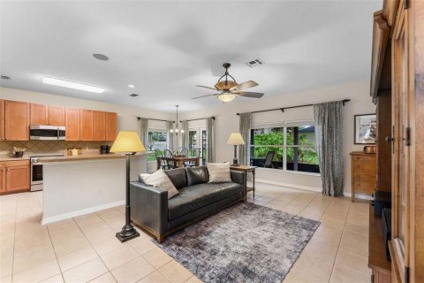 Casa en venta en Orlando, Florida, 4 dormitorios, 265.7 m2 № 1914958 - foto 10