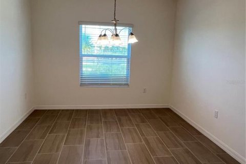 Touwnhouse à louer à Davenport, Floride: 4 chambres, 183.57 m2 № 2415072 - photo 9