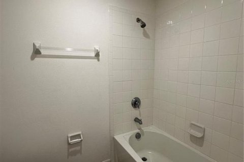 Touwnhouse à louer à Davenport, Floride: 4 chambres, 183.57 m2 № 2415072 - photo 14