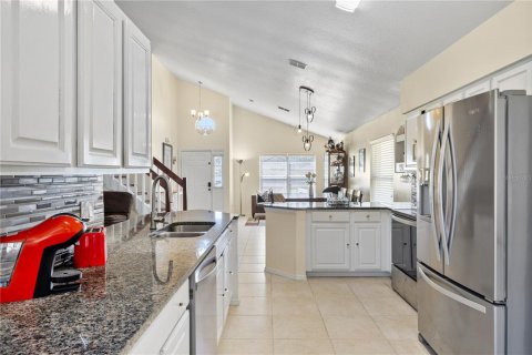 House in Kissimmee, Florida 4 bedrooms, 174.1 sq.m. № 1883458 - photo 10