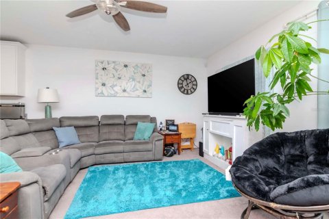 Casa en venta en Spring Hill, Florida, 4 dormitorios, 162.21 m2 № 1585858 - foto 11