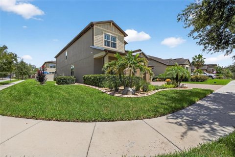 Villa ou maison à vendre à Riverview, Floride: 4 chambres, 405.98 m2 № 1821349 - photo 2