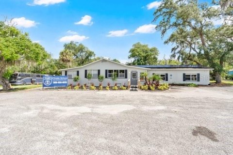 Immobilier commercial à Orange City, Floride 559.27 m2 № 2204323