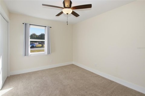 House in Deltona, Florida 4 bedrooms, 186.18 sq.m. № 2157283 - photo 16
