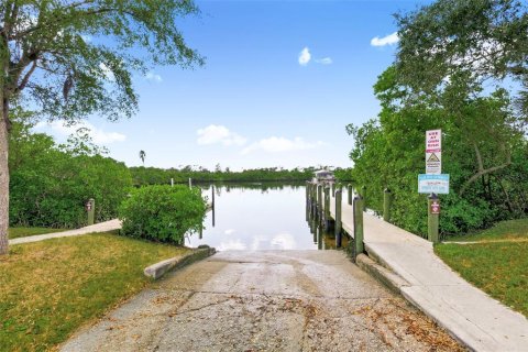 Land in Port Charlotte, Florida № 2158672 - photo 11