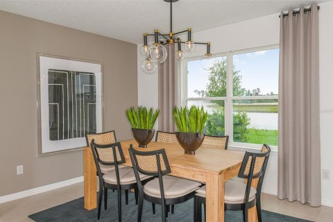 House in Parrish, Florida 5 bedrooms, 242.94 sq.m. № 2210428 - photo 7