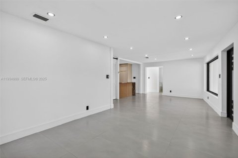 Casa en venta en Pompano Beach, Florida, 3 dormitorios, 121.61 m2 № 1992954 - foto 7