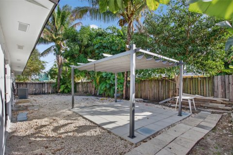 Casa en venta en Pompano Beach, Florida, 3 dormitorios, 121.61 m2 № 1992954 - foto 27
