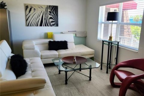 Condo in Tampa, Florida, 1 bedroom № 2210933 - photo 23