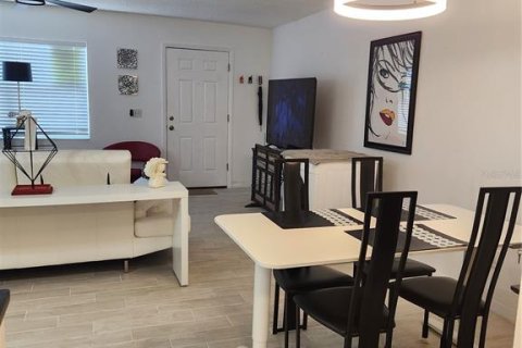 Condo in Tampa, Florida, 1 bedroom № 2210933 - photo 20