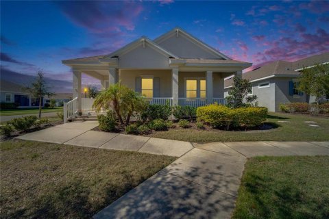 House in Apollo Beach, Florida 3 bedrooms, 205.22 sq.m. № 1527490 - photo 2