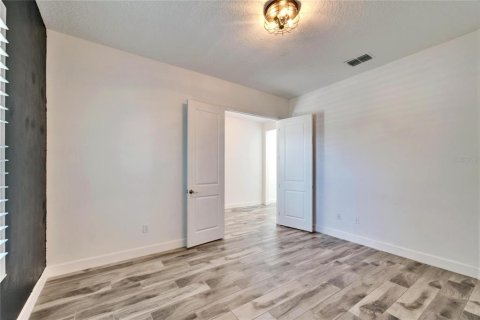 House in Apollo Beach, Florida 3 bedrooms, 205.22 sq.m. № 1527490 - photo 20
