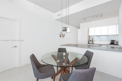 Купить кондоминиум в Майами, Флорида 2 спальни, 93.27м2, № 2054447 - фото 10