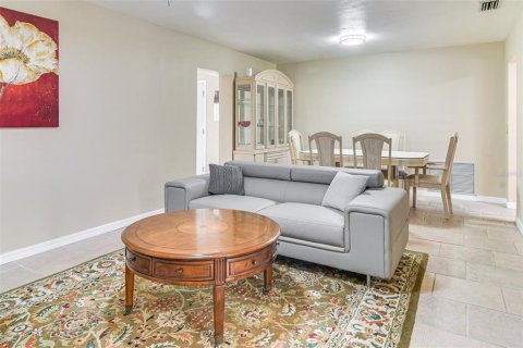House in Clearwater, Florida 3 bedrooms, 128.21 sq.m. № 1876511 - photo 7
