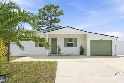 House in Port Richey, Florida 2 bedrooms, 59.83 sq.m. № 2373531